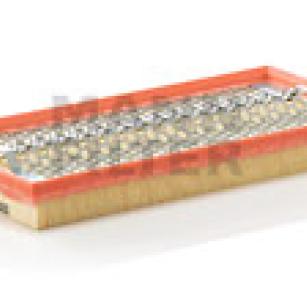 Mann Filter (M+H) Filtr powietrza C3388